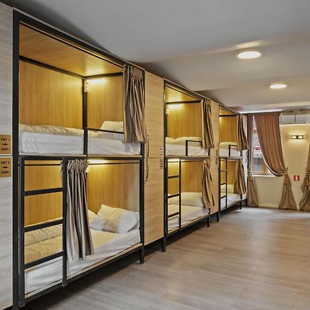 Ramana Garden Hostel - Self-Service Accommodation Bucarest Extérieur photo