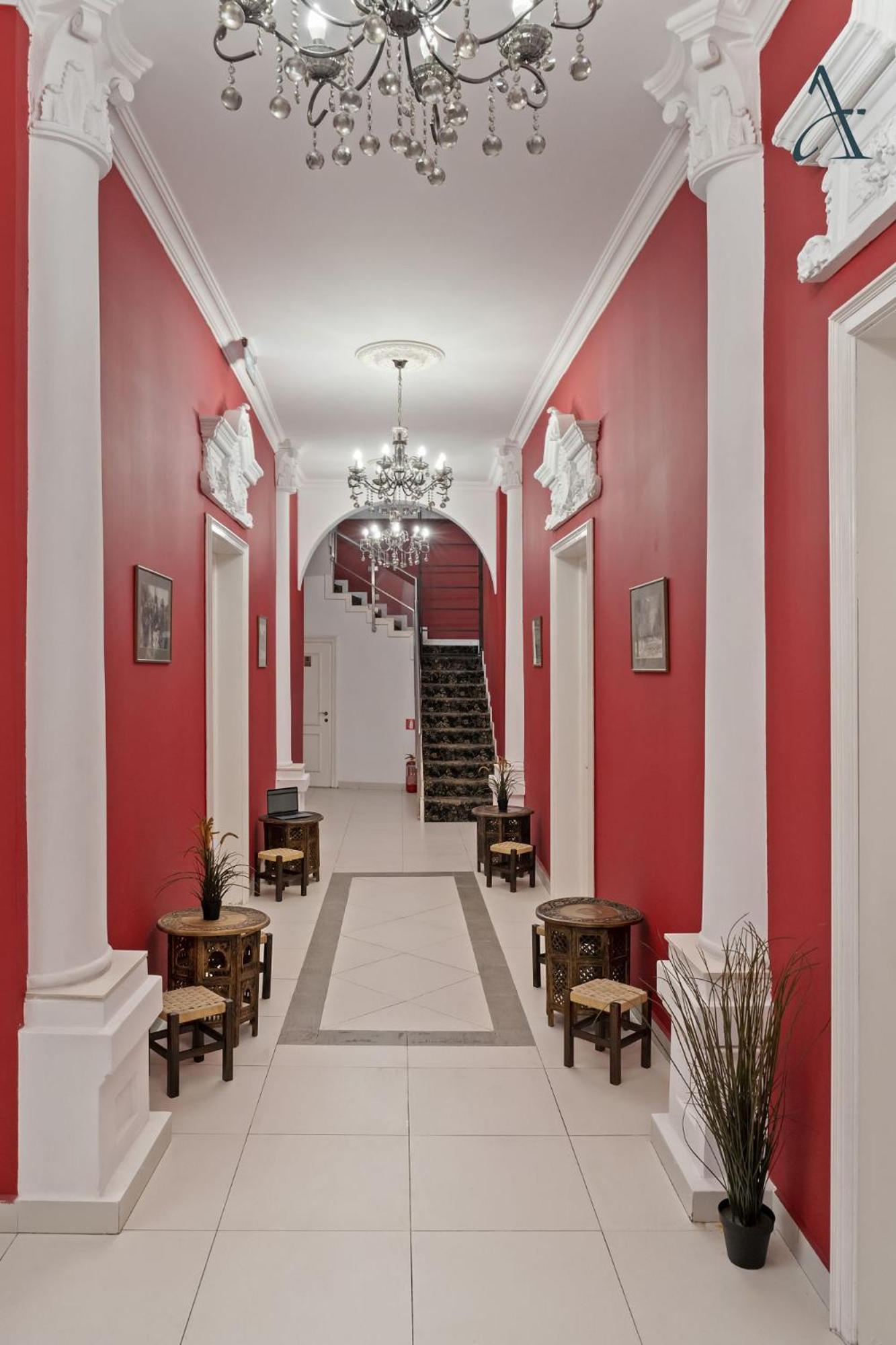 Ramana Garden Hostel - Self-Service Accommodation Bucarest Extérieur photo